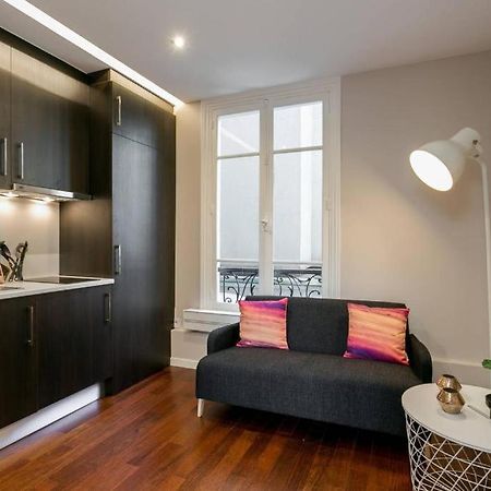 Modernized Studio - Meters From The Invalides Gardens Lägenhet Paris Exteriör bild