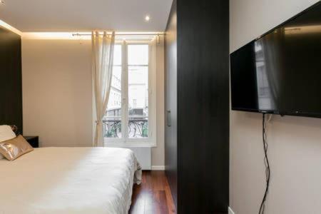 Modernized Studio - Meters From The Invalides Gardens Lägenhet Paris Exteriör bild